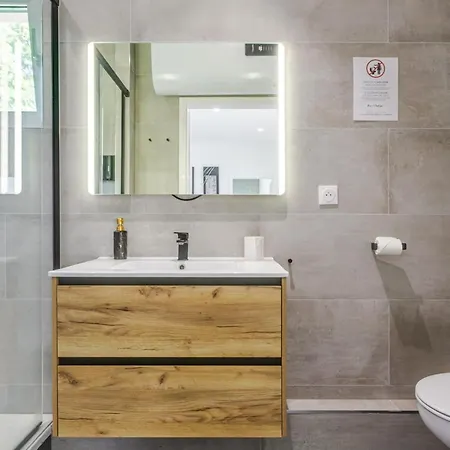 Apartamento Le Rubis- Premium - Vue Sur L'eau - Wacken, Parlement Européen - 6 Pers *