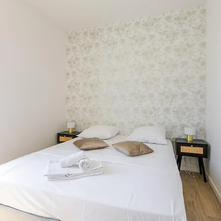 Apartamento Le Rubis- Premium - Vue Sur L'eau - Wacken, Parlement Européen - 6 Pers *