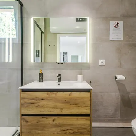 Apartamento Le Rubis- Premium - Vue Sur L'eau - Wacken, Parlement Européen - 6 Pers *